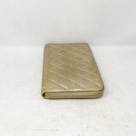 Chanel #NPXBBB Quilted Zip Around Wallet - Picture 4 of 7